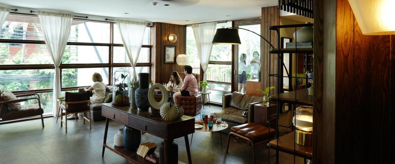 Karaarom Khách sạn